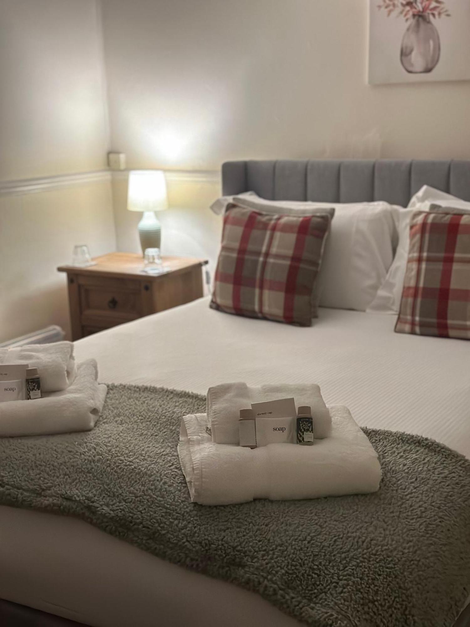 The Kings Arms Inn Montacute Kültér fotó